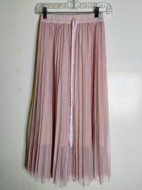 Pink tulle skirt with lining
